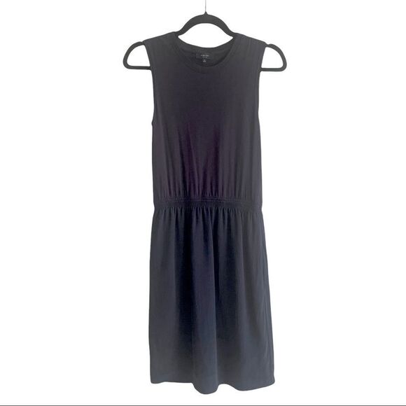 Aritzia Dresses & Skirts - ARITZIA Babaton Silk Sleeveless Midi Dress Navy Blue XS
